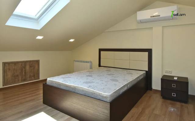 5 սենյականոց բնակարան Տերյան փողոցում, 125 ք.մ., 2 սանհանգույց, դիզայներական ոճով վերանորոգված