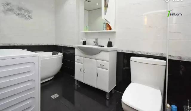 4 սենյականոց բնակարան նորակառույց շենքում Մեսրոպ Մաշտոցի պողոտայում, 102 քմ, 3/14 հարկ