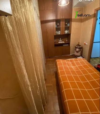 3 սենյականոց բնակարան Սունդուկյան փողոցում, 68 քմ, 5/12 հարկ, 2 սանհանգույց, մասնակի վերանորոգում