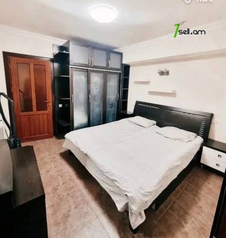 3 սենյականոց բնակարան Ռաֆայել Լեմկինի փողոցում, 71 քմ, 2/10 հարկ, եվրովերանորոգված