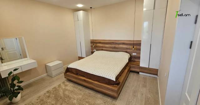 Երկու հարկանի տուն Դավիթ Բեկի փողոցում Էրեբունիում, 1400 քմ, կապիտալ վերանորոգված