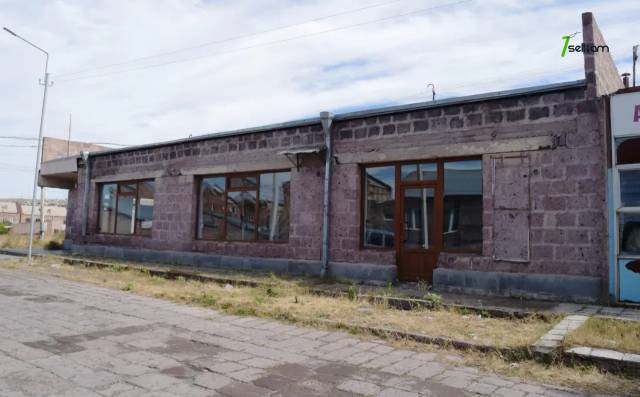 Առևտրային տարածք Արթիկում, 800 քմ