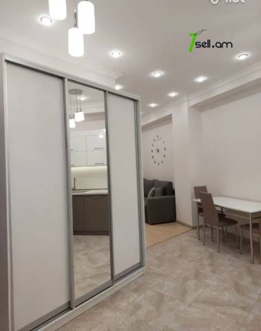 3 սենյականոց բնակարան նորակառույց շենքում Նիկողայոս Ադոնցի փողոցում, 75 ք.մ., 2 սանհանգույց