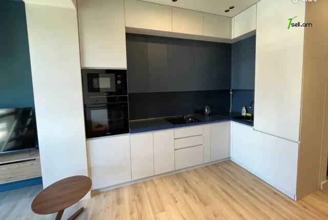 3 սենյականոց բնակարան նորակառույց շենքում Կոմիտասի պողոտայում, 55 ք.մ., 10/15 հարկ, բարձր առաստաղներ