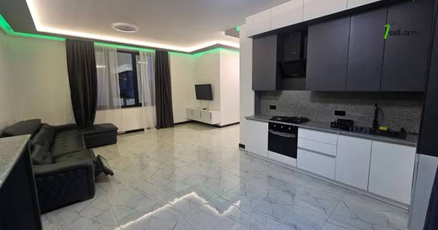 Երկու հարկանի թաունհաուզ Ծարավ աղբյուրի փողոցում Ավանում, 315 քմ, 2 սանհանգույց