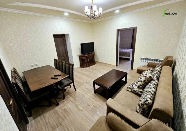 Երկու հարկանի քարե տուն Թավրիզյան փողոցում Արաբկիրում, 400 քմ, 2 սանհանգույց, կապիտալ վերանորոգված