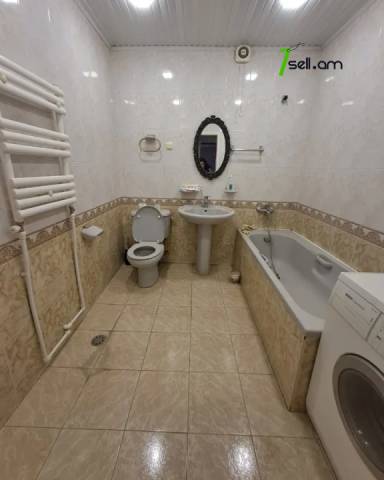 Բազմաֆունկցիոնալ գույք Վերին Անտառային փողոցում կենտրոնում, 400 ք.մ.