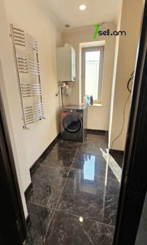 Երկու հարկանի քարե տուն Կուրղինյան փողոցում Մալաթիա Սեբաստիայում, 760 ք.մ., 3+ սանհանգույց