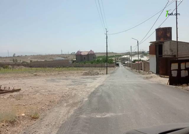 Հողատարածք բնակելի շինությունների համար Պռոշյանում, 1000 ք.մ.