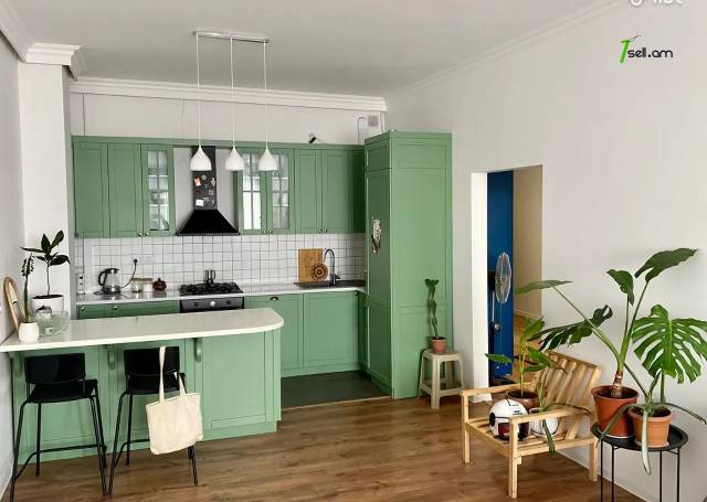 2 սենյականոց բնակարան նորակառույց շենքում Գրիբոյեդովի փողոցում, 70 քմ, 13/16 հարկ, բարձր առաստաղներ