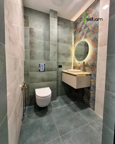 Երկու հարկանի քարե թաունհաուզ Էրեբունու փողոցում Էրեբունիում, 205 քմ, 2 սանհանգույց