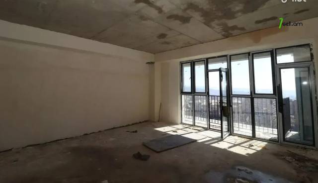 3 սենյականոց բնակարան նորակառույց շենքում Մամիկոնյանց փողոցում, 100 ք.մ., 14/16 հարկ, 2 սանհանգույց