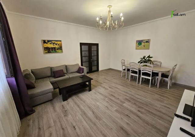 Երկու հարկանի քարե տուն Պարույր Սեվակի փողոցում Քասախում, 990 ք.մ., 2 սանհանգույց