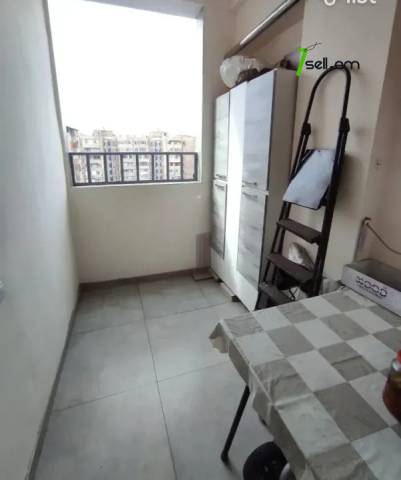 4 սենյականոց բնակարան, Ավան-Առինջ 1-ին միկրոշրջան, 82 քմ, նախավերջին հարկ, եվրովերանորոգված