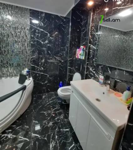 3 սենյականոց բնակարան Զորավար Անդրանիկի փողոցում, 67 ք.մ., նախավերջին հարկ