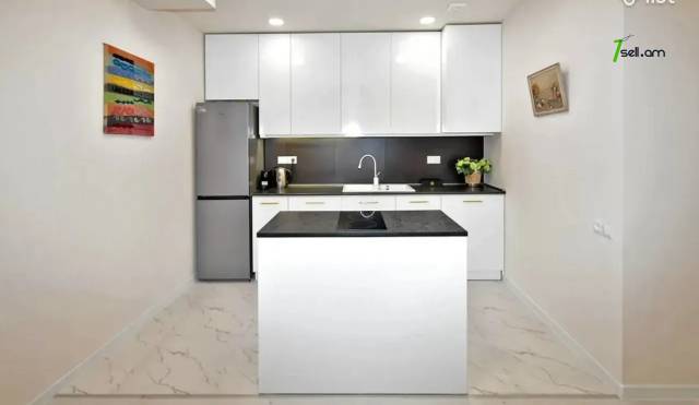 3 սենյականոց բնակարան նորակառույց շենքում Սերո Խանզադյան փողոցում, 88 քմ, 3/17 հարկ, 2 սանհանգույց