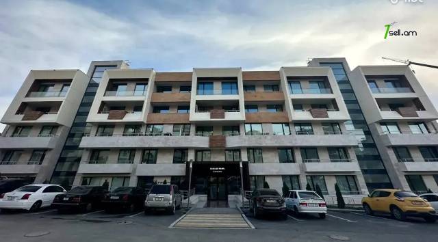 2 սենյականոց բնակարան նորակառույց շենքում Գևորգ Էմինի փողոցում, 62 ք.մ., բարձր առաստաղներ