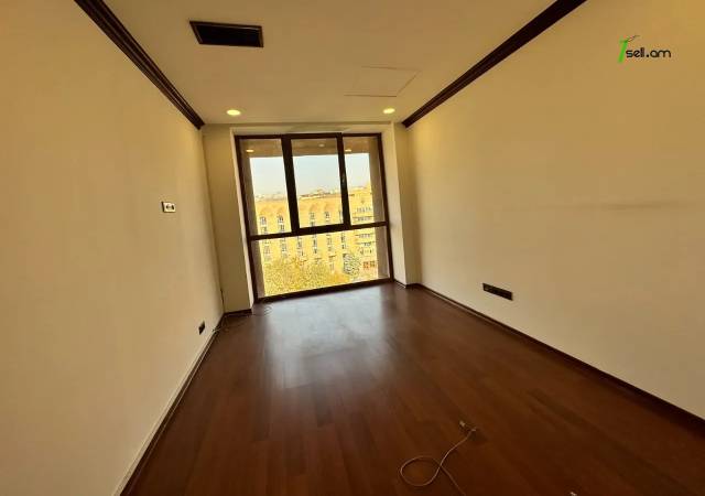 Գրասենյակային տարածք Փավստոս Բուզանդի փողոցում կենտրոնում, 60 քմ