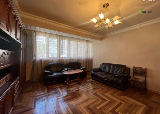 3 սենյականոց բնակարան, Ավան-Առինջ 1-ին միկրոշրջան, 85 ք.մ., 2 սանհանգույց, 3/9 հարկ