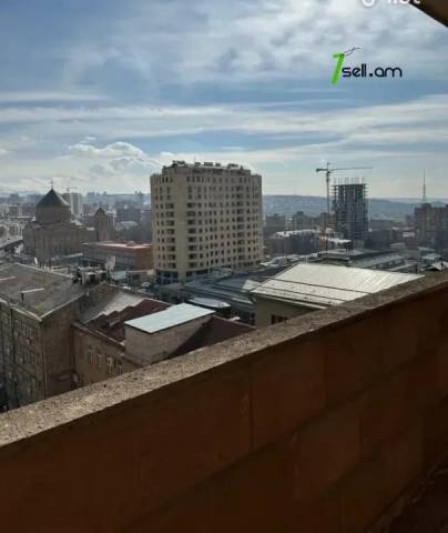 3 սենյականոց բնակարան նորակառույց շենքում Կոմիտասի պողոտայում, 107 ք.մ., 9/16 հարկ, 2 սանհանգույց