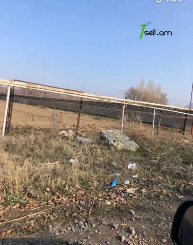 Հողատարածք բնակելի շինությունների համար Ձորաղբյուրում, 2500 ք.մ.