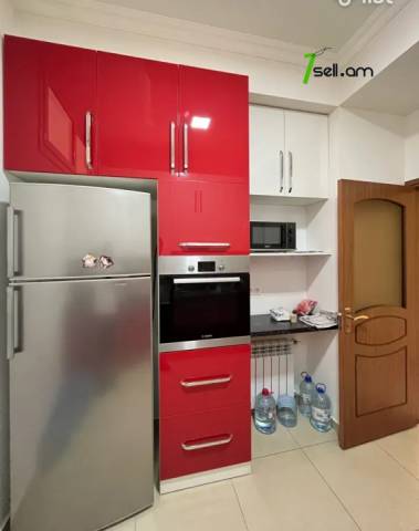 3 սենյականոց բնակարան նորակառույց շենքում Վերին Անտառային փողոցում, 120 ք.մ., 2 սանհանգույց