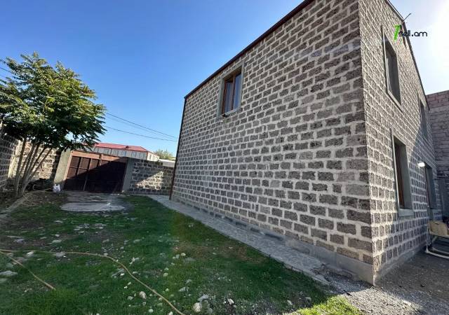 Երկու հարկանի տուն Տիչինայի փողոցում Մալաթիա Սեբաստիայում, 190 ք.մ., 2 սանհանգույց