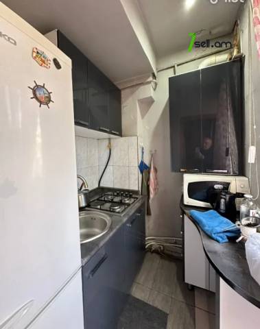 3 սենյականոց բնակարան Թումանյան փողոցում, 71 ք.մ., 3/12 հարկ, մասնակի վերանորոգում