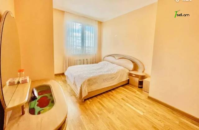 4 սենյականոց բնակարան նորակառույց շենքում Պարույր Սևակի փողոցում, 125 ք.մ., 9/16 հարկ