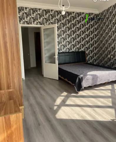 Չորս հարկանի քարե տուն Սիմեոն Երևանցու փողոցում կենտրոնում, 550 ք.մ., 3+ սանհանգույց