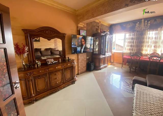 Չորս հարկանի քարե տուն Տիչինայի փողոցում Մալաթիա Սեբաստիայում, 660 քմ, 3+ սանհանգույց