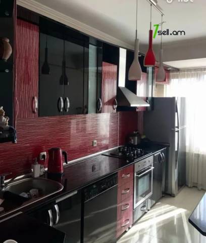 3 սենյականոց բնակարան Զորավար Անդրանիկի փողոցում, 96 ք.մ., 12/14 հարկ, կապիտալ վերանորոգված