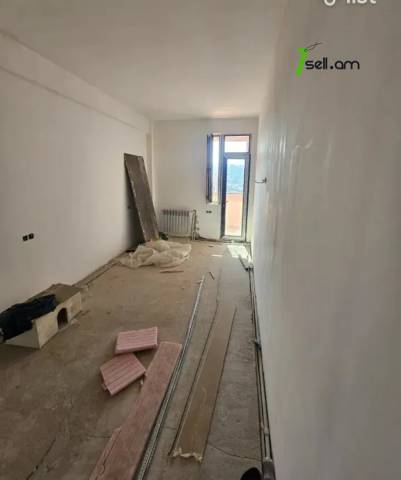 5 սենյականոց բնակարան նորակառույց շենքում Չարենցի փողոցում, 155 քմ, 11/17 հարկ, 2 սանհանգույց