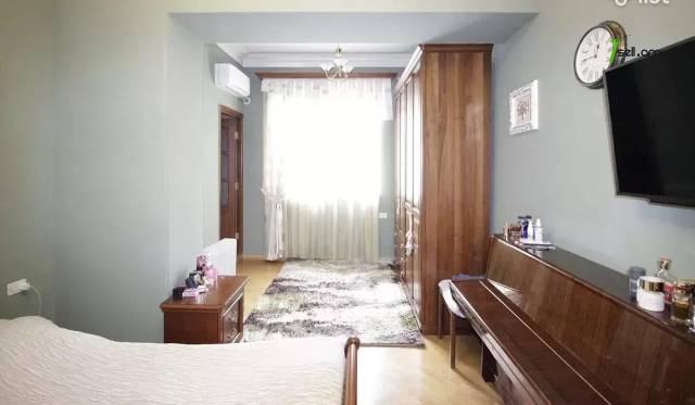 4 սենյականոց բնակարան Վարդանանց փողոցում, 113 ք.մ., 2 սանհանգույց, բարձր առաստաղներ, 2/5 հարկ