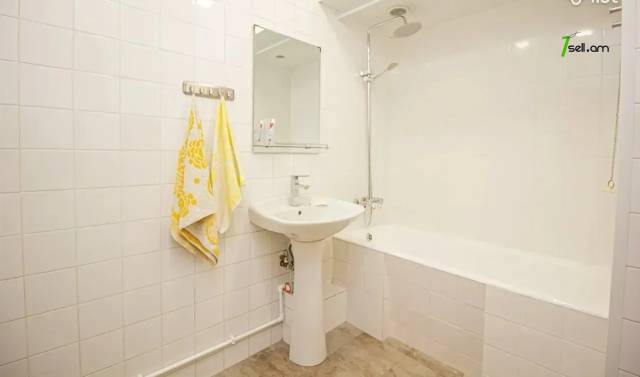 3 սենյականոց բնակարան Երվանդ Քոչարի փողոցում, 67 քմ, 2/14 հարկ, կոսմետիկ վերանորոգում