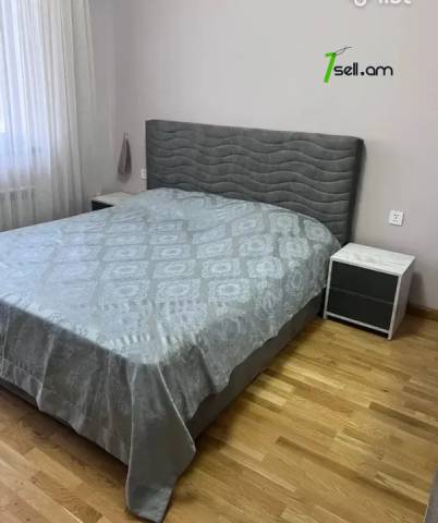 3 սենյականոց բնակարան նորակառույց շենքում Պարույր Սևակի փողոցում, 90 ք.մ., 2 սանհանգույց