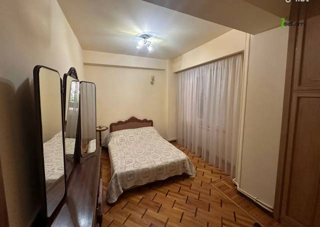 3 սենյականոց բնակարան Պուշկինի փողոցում, 80 քմ, 2/9 հարկ, մասնակի վերանորոգում