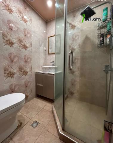 3 սենյականոց բնակարան, Davtashen 4th Street, 80 ք.մ., դիզայներական ոճով վերանորոգված