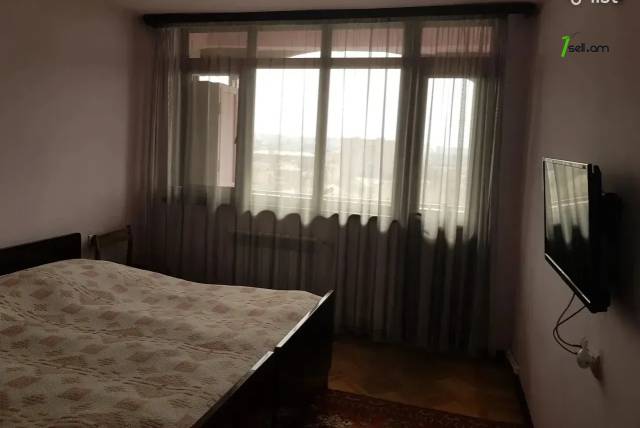 3 սենյականոց բնակարան Էրեբունու փողոցում, 93 քմ, 7/9 հարկ, կապիտալ վերանորոգված