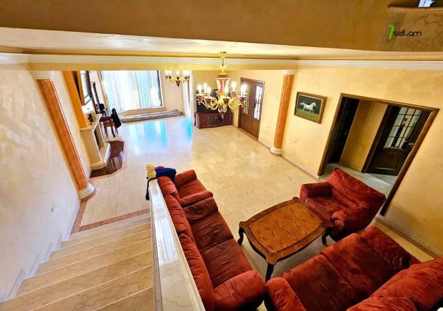 Երեք հարկանի քարե տուն Քեռու փողոցում Արաբկիրում, 1600 ք.մ., 3+ սանհանգույց, կապիտալ վերանորոգված