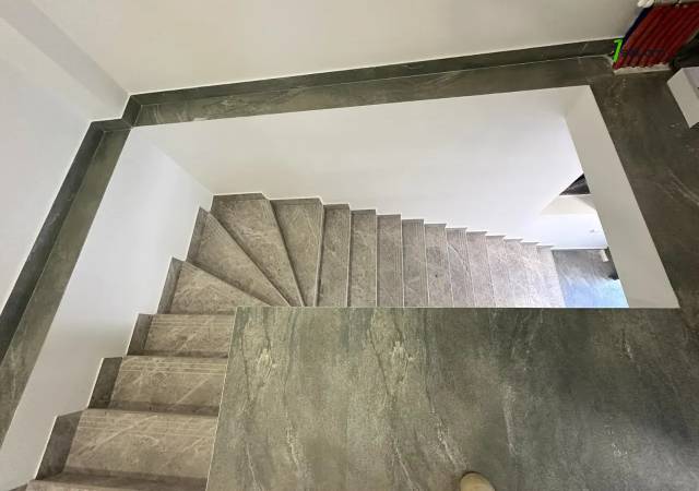 Բազմաֆունկցիոնալ գույք Քոչինյան փողոցում Ջրվեժում, 85 քմ