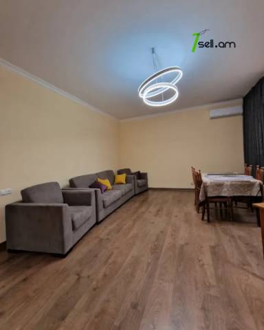 Երկու հարկանի տուն Պարույր Սևակ թաղամաս 2-րդ փողոցում Առինջում, 480 քմ, 3+ սանհանգույց