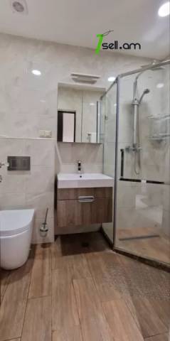 1 սենյականոց բնակարան նորակառույց շենքում կենտրոնում, 30 ք.մ., 3/16 հարկ, եվրովերանորոգված