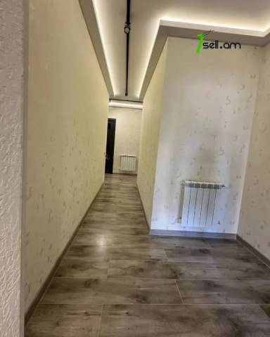 4 սենյականոց բնակարան Մոլդովական փողոցում, 100 ք.մ., 2/5 հարկ, կապիտալ վերանորոգված, քարե շենք