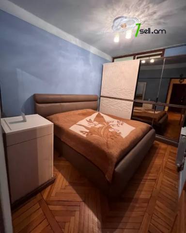 3 սենյականոց բնակարան Արաբկիրում, 73 ք.մ., 2 սանհանգույց, 3/5 հարկ, կապիտալ վերանորոգված, քարե շենք