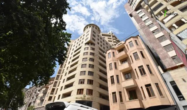 2 սենյականոց բնակարան նորակառույց շենքում Արամի փողոցում, 53 քմ, 4/15 հարկ, բարձր առաստաղներ