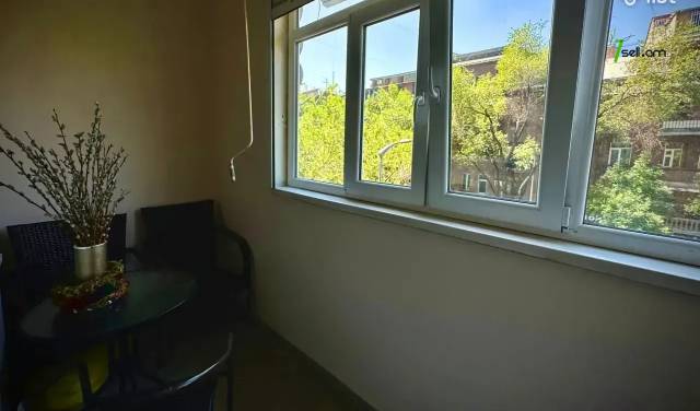 3 սենյականոց բնակարան նորակառույց շենքում Ամիրյան փողոցում, 70 ք.մ., 3/12 հարկ, 2 սանհանգույց