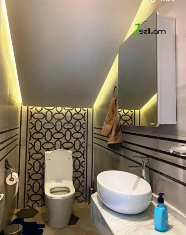 Երկու հարկանի քարե տուն, P. Sevak St Ավանում, 210 ք.մ., 3+ սանհանգույց