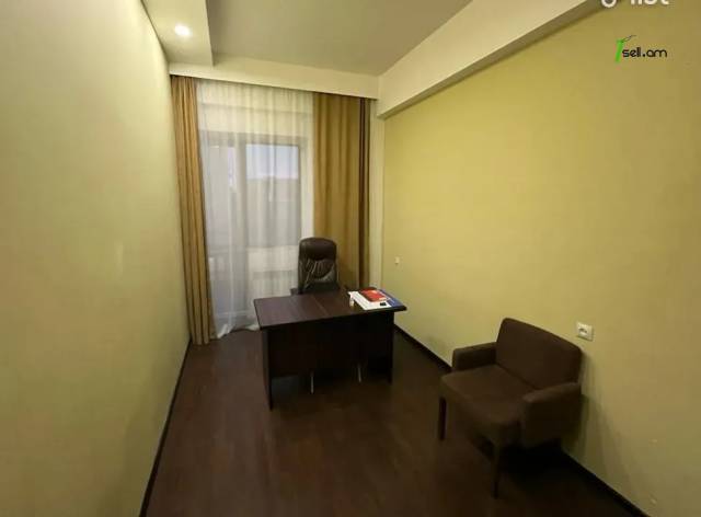 4 սենյականոց բնակարան նորակառույց շենքում Ռիգայի փողոցում, 136 ք.մ., 2 սանհանգույց, բարձր առաստաղներ