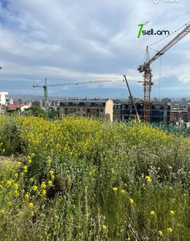 Հողատարածք բնակելի շինությունների համար Վերին Անտառային փողոցում կենտրոնում, 1640 քմ